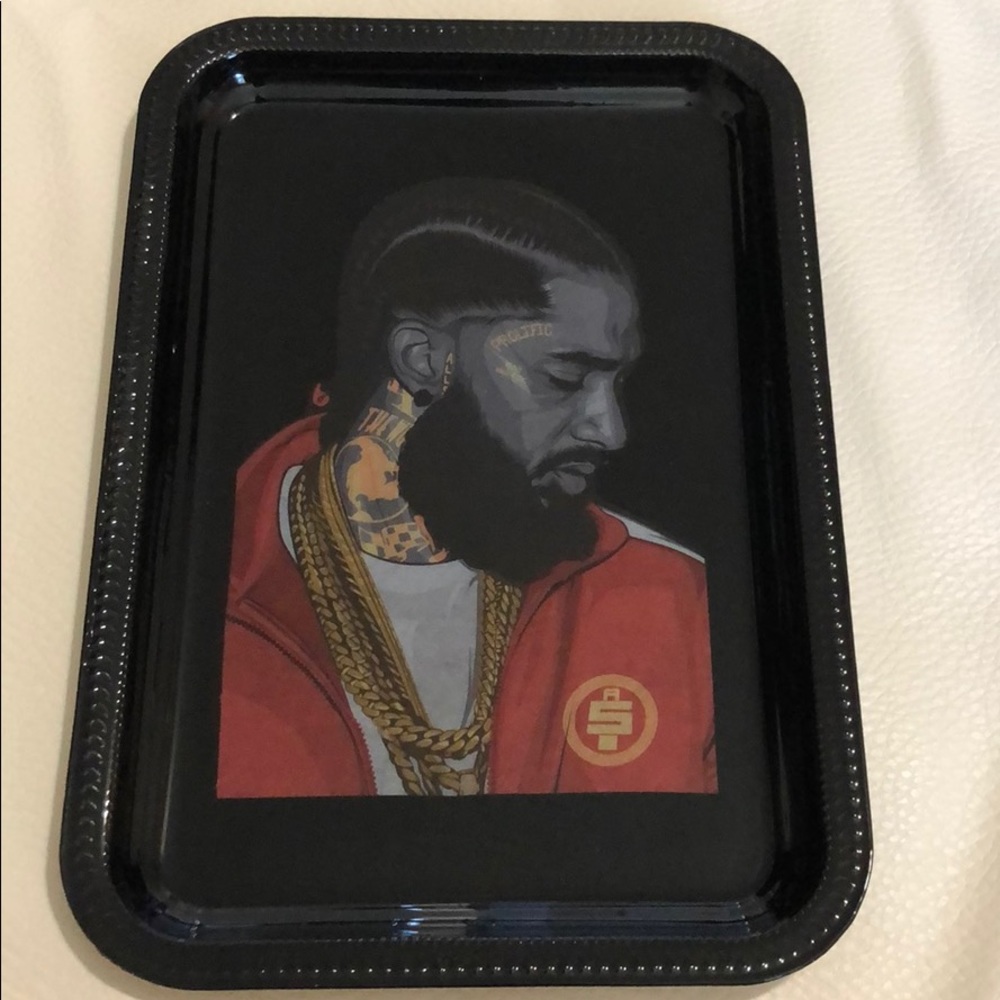 NIPSEY HUSSLE ROLLING TRAY - Picture 3 of 3